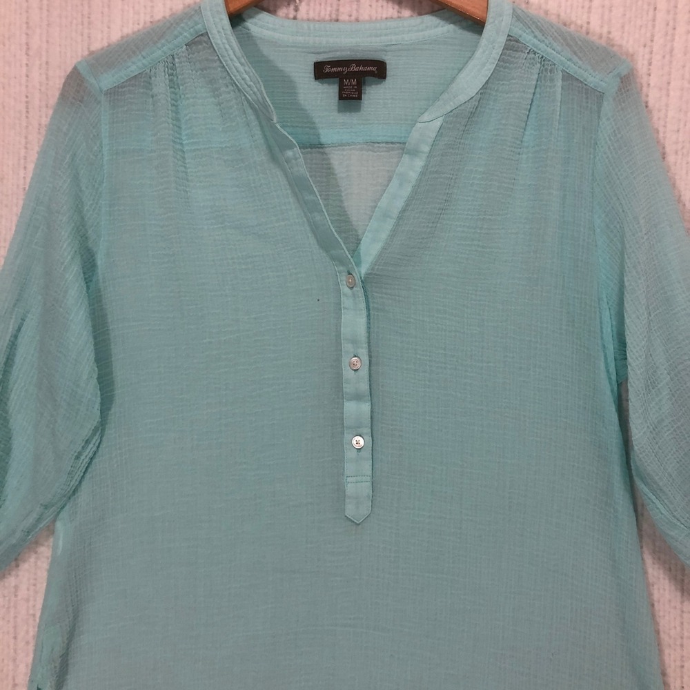 Tommy‎ Bahama Womens Aqua Blue Gauze Roll Tab Sleeve Blouse Medium M Split Neck